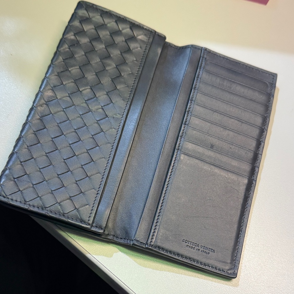 Bottega Veneta Black Intrecciato Cowhide long wallet